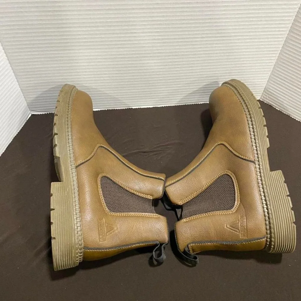 Safety Tan leather boots slip on men 46. SKU321